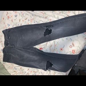 Black high-waist jeans